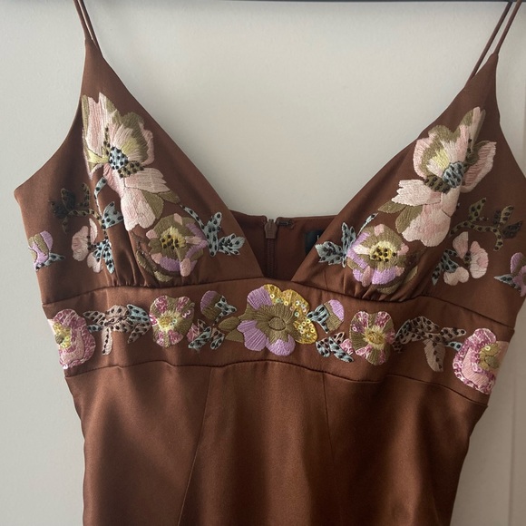 Nicole Miller 100% Silk GOWN - Picture 5 of 5